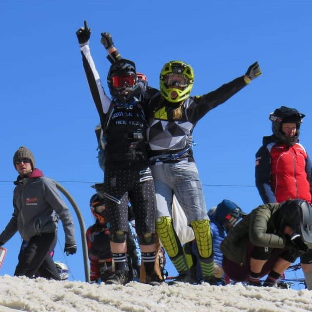 Vicky Balfour daisy Mega avalanche double drop race team